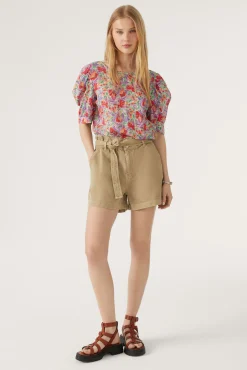Femme ba&sh Cclork.
